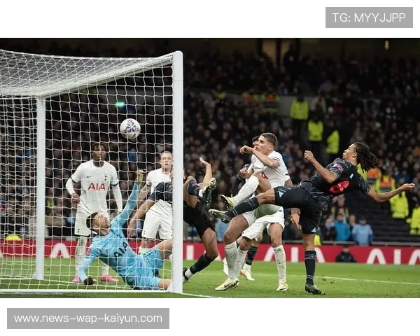 热刺主场遭遇失利 弗兰克呼吁球迷齐心协力共克时艰 热刺主场遭遇失利 弗兰克呼吁球迷齐心协力共克时艰