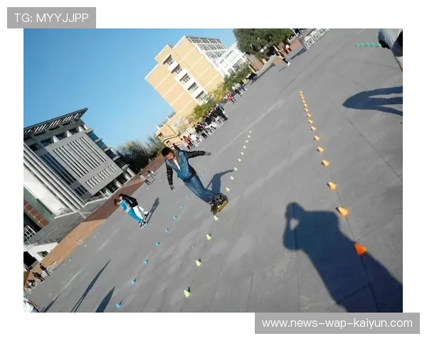 极速轮滑选手跑到鞋冒烟,网友怀疑摩擦起火 极速轮滑选手跑到鞋冒烟,网友怀疑摩擦起火