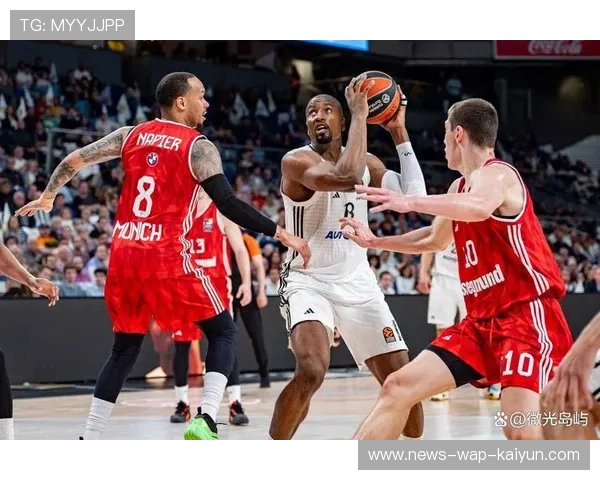 NBA 新秀赛：三人砍下 30+ 创历史